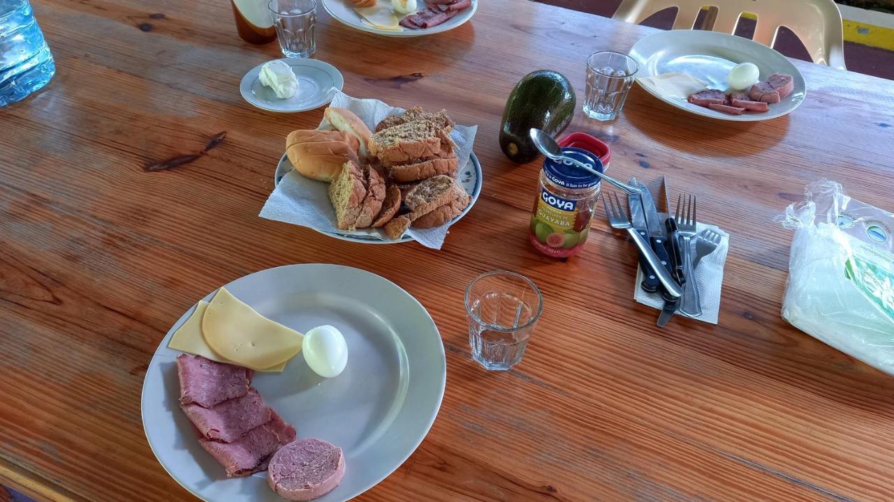 Conrado'S Guesthouse B&B Las Avispas Kültér fotó